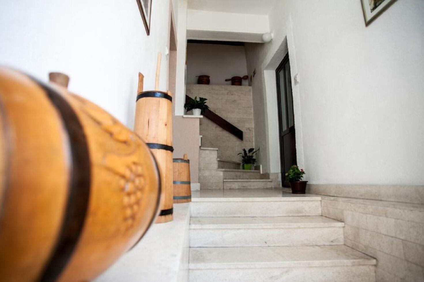 Apartments Verica - 15 M From Beach Krilo Esterno foto