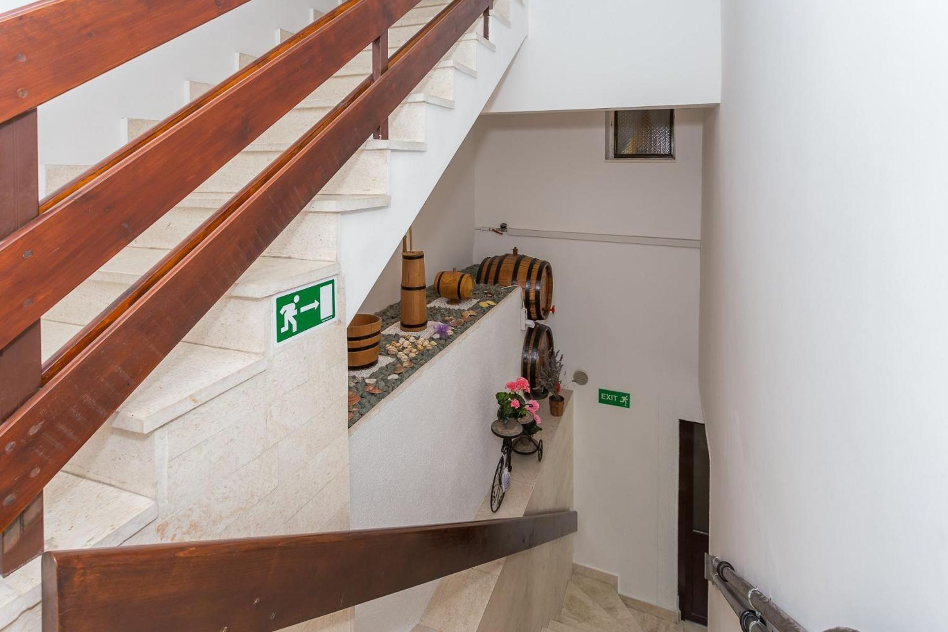 Apartments Verica - 15 M From Beach Krilo Esterno foto
