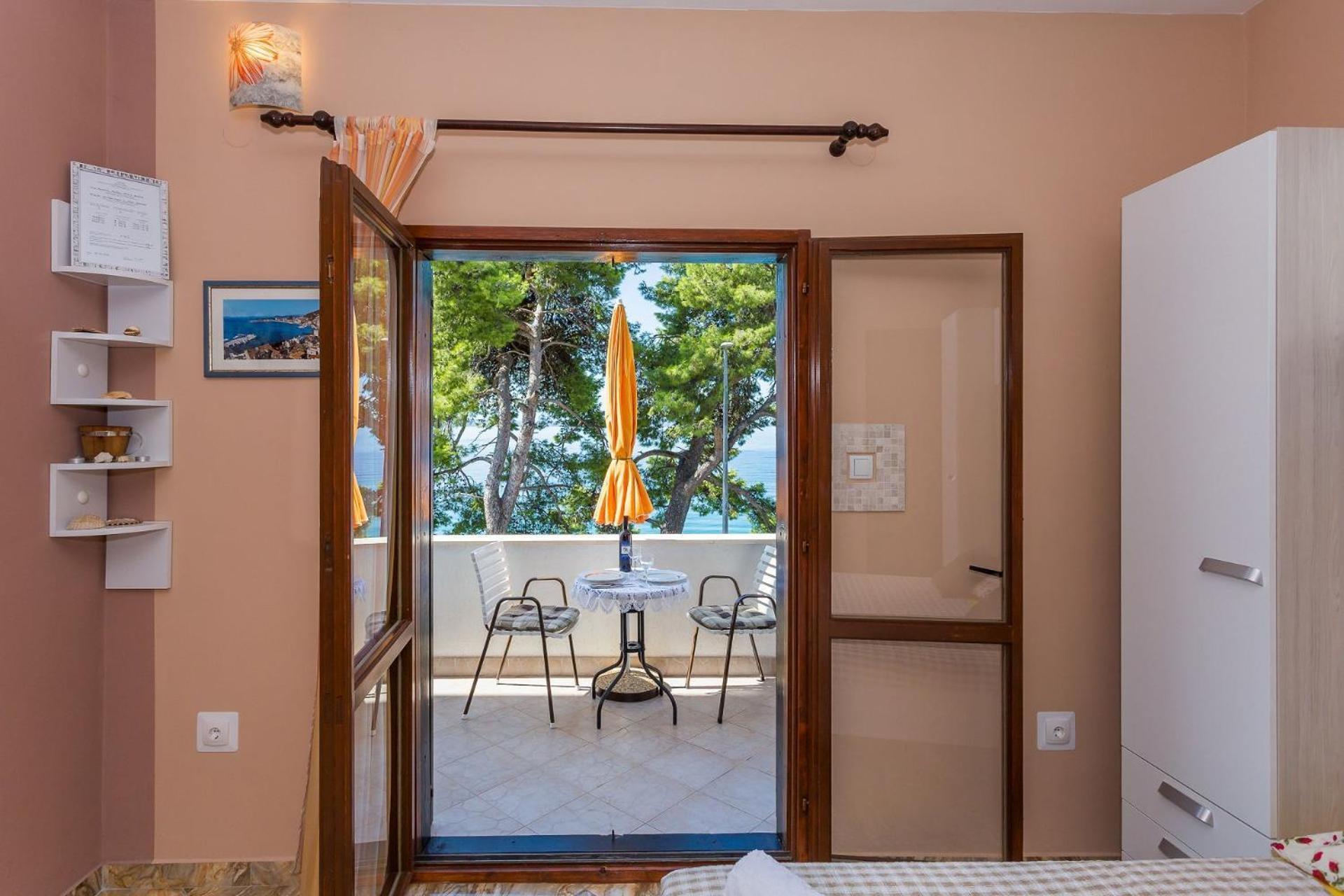 Apartments Verica - 15 M From Beach Krilo Esterno foto