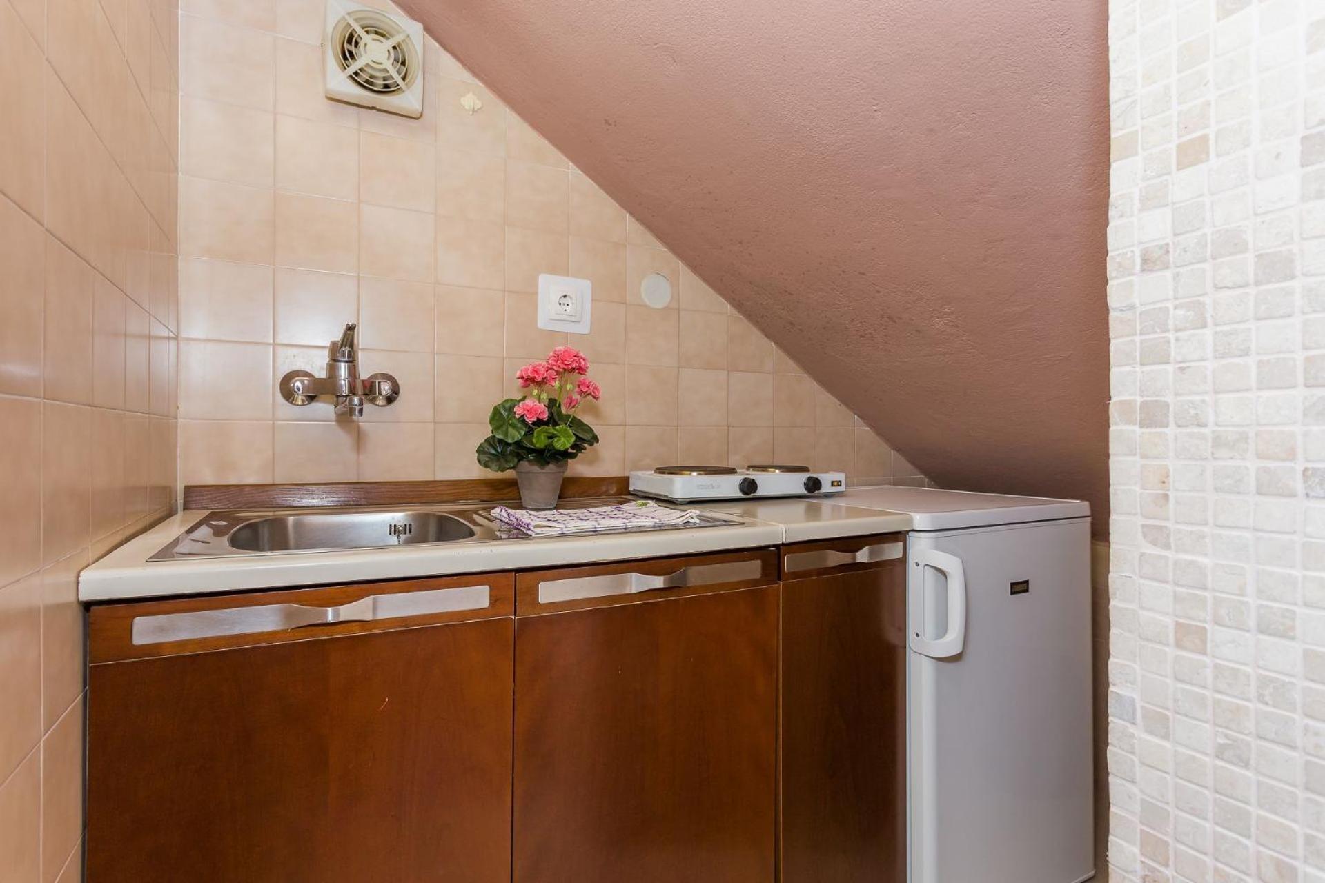 Apartments Verica - 15 M From Beach Krilo Esterno foto