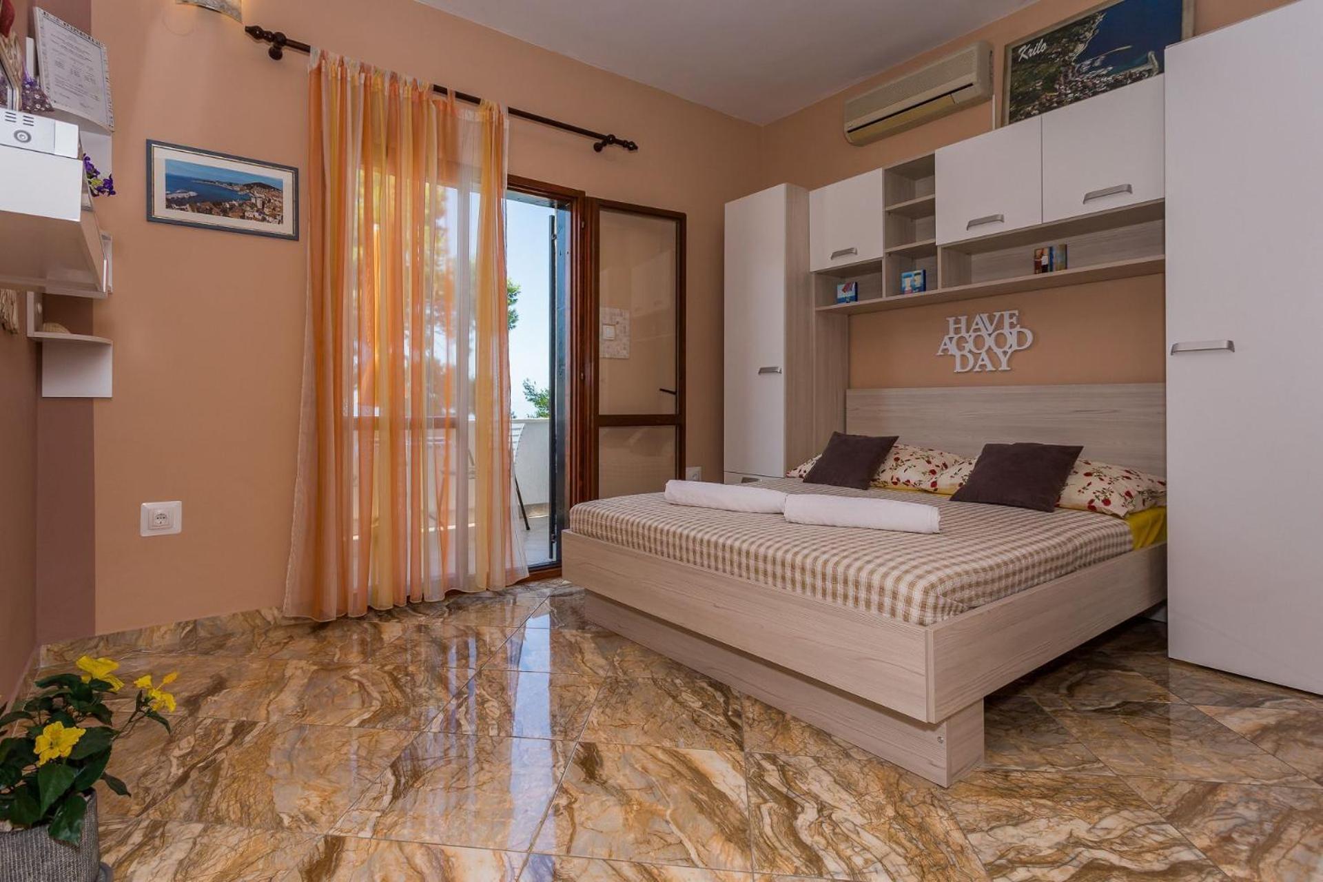 Apartments Verica - 15 M From Beach Krilo Esterno foto